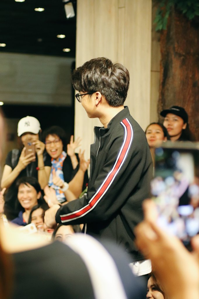 ple__simple's tweet image. แอดไลน์ไปแล้ว ทักมาด้วยนะครับ 🤗🤗😊💙💕 

#IAMNONTTANONTTHEFIRSTCONCERT 25.11.2018
#IAMNONTTANONT #TheFirstConcert
#nonttanont #nontfam 
#ple_simple_gallely