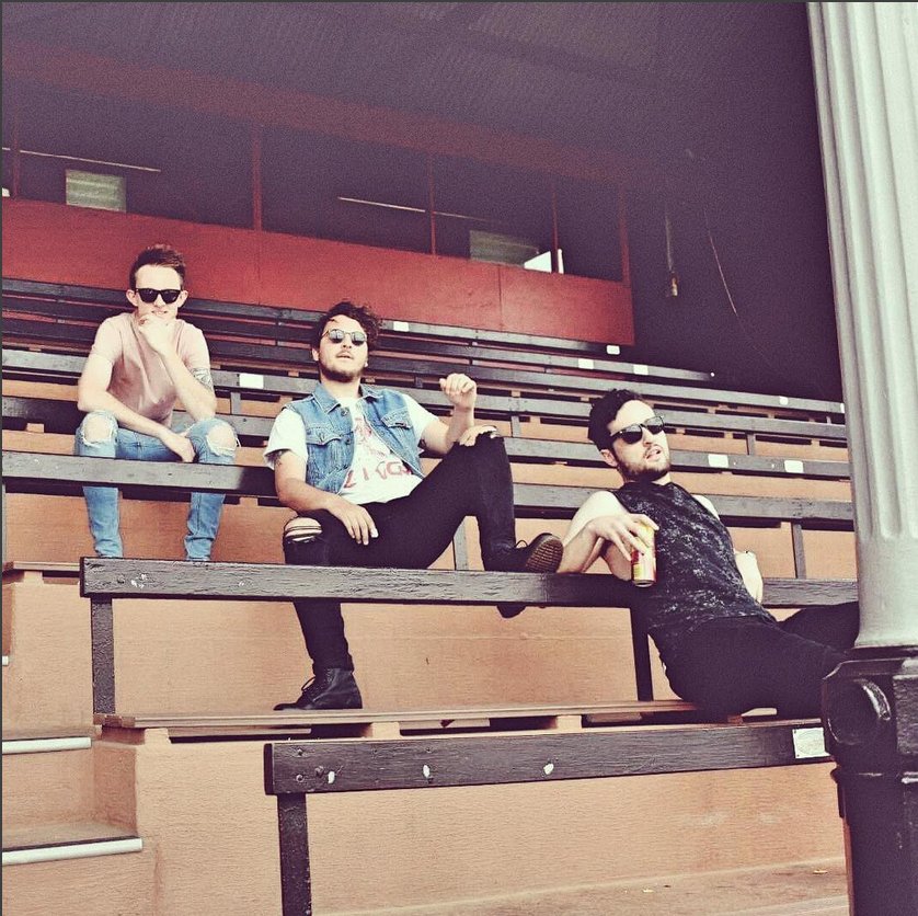 Big thanks to all the community radio stations who have given Party Party Discotheque a spin in recent weeks ❤️ Check it out on <a href="/Spotify/">Spotify</a> or triplejunearthed.com/artist/dead-en… 
#newmusic #triplej #unearthed #rock #SAGreat