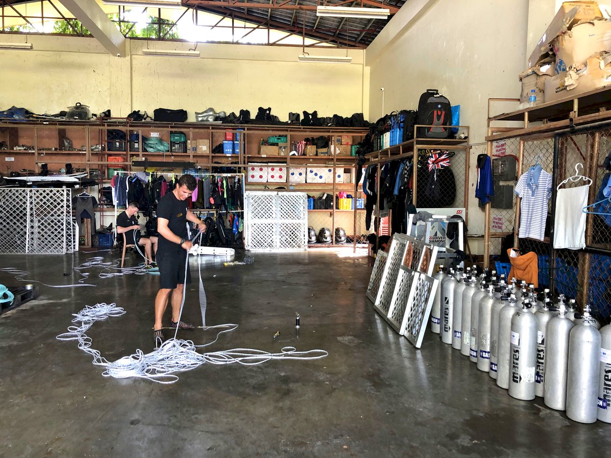 divescotty's tweet photo. The rest of the #dive #team prepares to take 20 happy #Japanese guests on their first ever #scuba #diving #course.
You too can become a #certified #scubadiver today! Book the #openwaterdivercourse here:
https://t.co/0dCSCETdQn
#Mactan #Cebu #Philippines #SSI #PADI #GUE https://t.co/X4epG5uBUZ