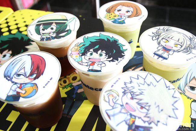 Animen_ACGN's tweet photo. 【現場直擊】《#我英》x「animate cafe」第2彈合作再登場！！
即便再冷天氣...也無法澆熄粉絲們的熱情，就讓我們一同直擊，綠谷一行人帶來夏日感十足形象飲品，在這涼意的冬天裡，仍能感受到夏日溫暖氣息唷(ゝ∀･)⌒☆
(新聞詳細➡️https://t.co/CBwTIhOok3) https://t.co/VuOnEUgbw0