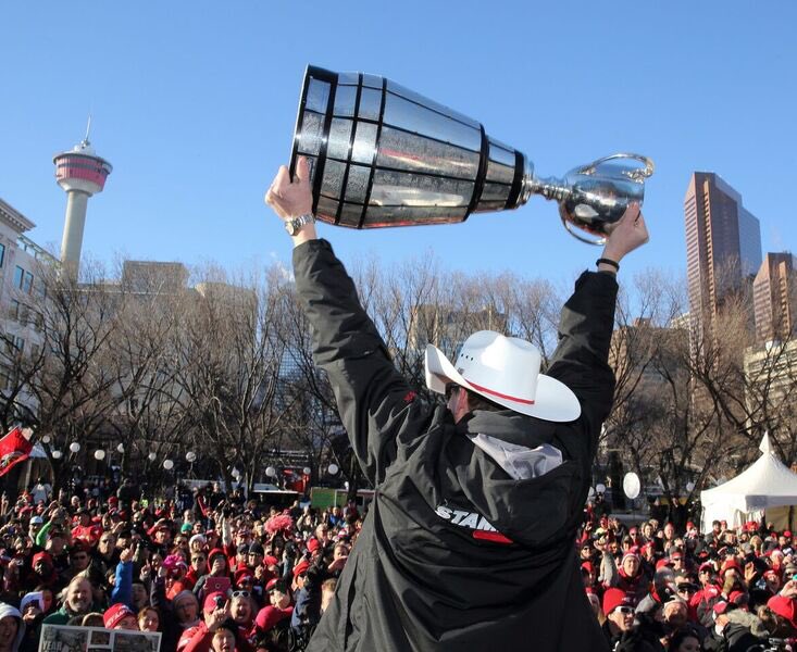 cityofcalgary's tweet photo. Congratulations to our 2018 #GreyCup Champions – the @calstampeders! Join them, @nenshi &amp; more on Tuesday from 12-1pm for a Grey Cup Celebration Rally in the Municipal Plaza. 
#GoStampsGo #greycup2018 https://t.co/Xhrw9BbLZA