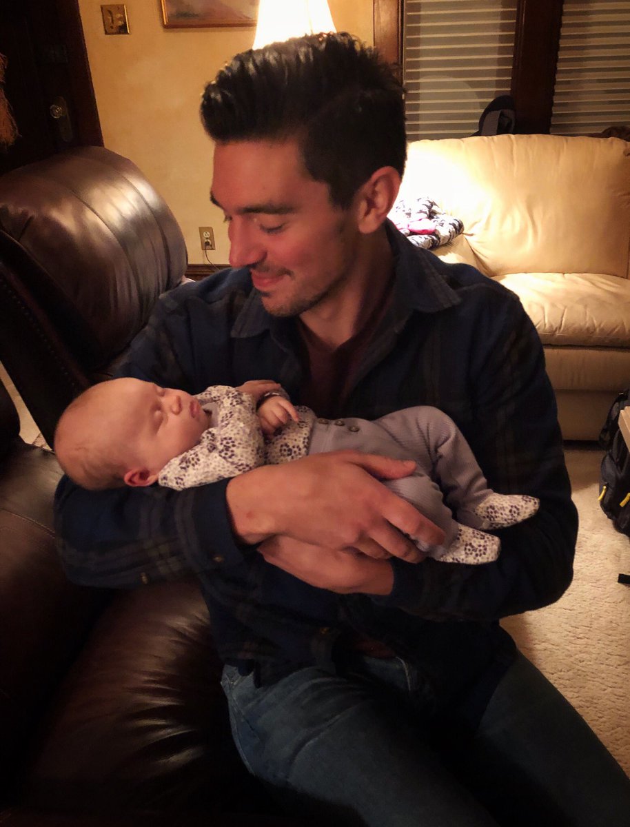 SteveGrandMusic's tweet photo. Welcome to the world baby V! Your uncle Steve loves you! 😍😍😍 https://t.co/yO9825jXUR