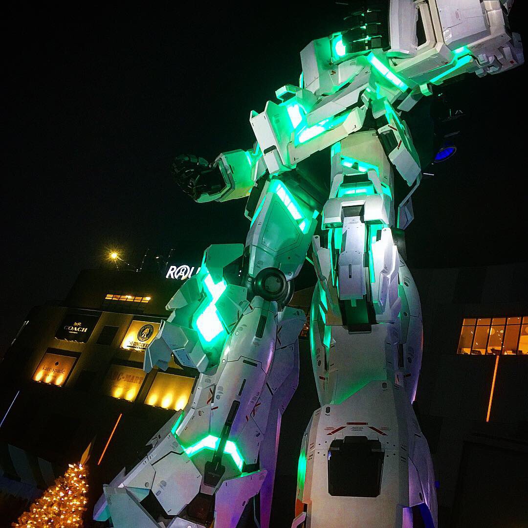 CHARLIE__0228's tweet photo. やっと見れた!!ユニコーンガンダム ( ̄∇ ̄)
これでようやく俺の中のヨーロッパツアーが終わったよ笑
チームラボも良かったけど、ガンダムにはかないませんな。
#xmas045 #teamlab #XMASinEU #ガンダム #ユニコーン #実物大 #cool #お台場 https://t.co/BUHppxFUVZ