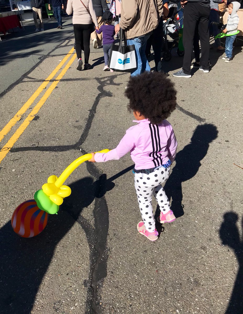 Katrina_HRM's tweet photo. My favorite way to spend a Sunday...wandering and farmer’s markets #jb2016 https://t.co/pEy8jgJurU