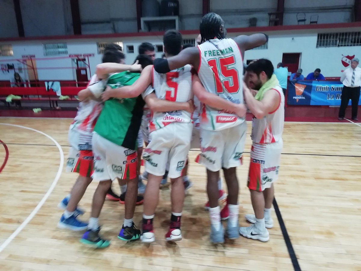 laligafederalok's tweet photo. #TorneoFederal

@SanMartinLR no pudo en casa frente a @TribunoBasquet 

▶️ Link: https://t.co/kGteuXewiW https://t.co/9pkMmOvRdf