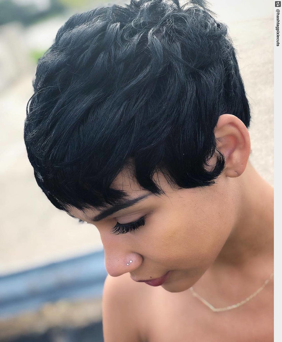 betrendsetters's tweet image. #pixiecuts From tips: goo.gl/qXelCZ #pixie #shorthair