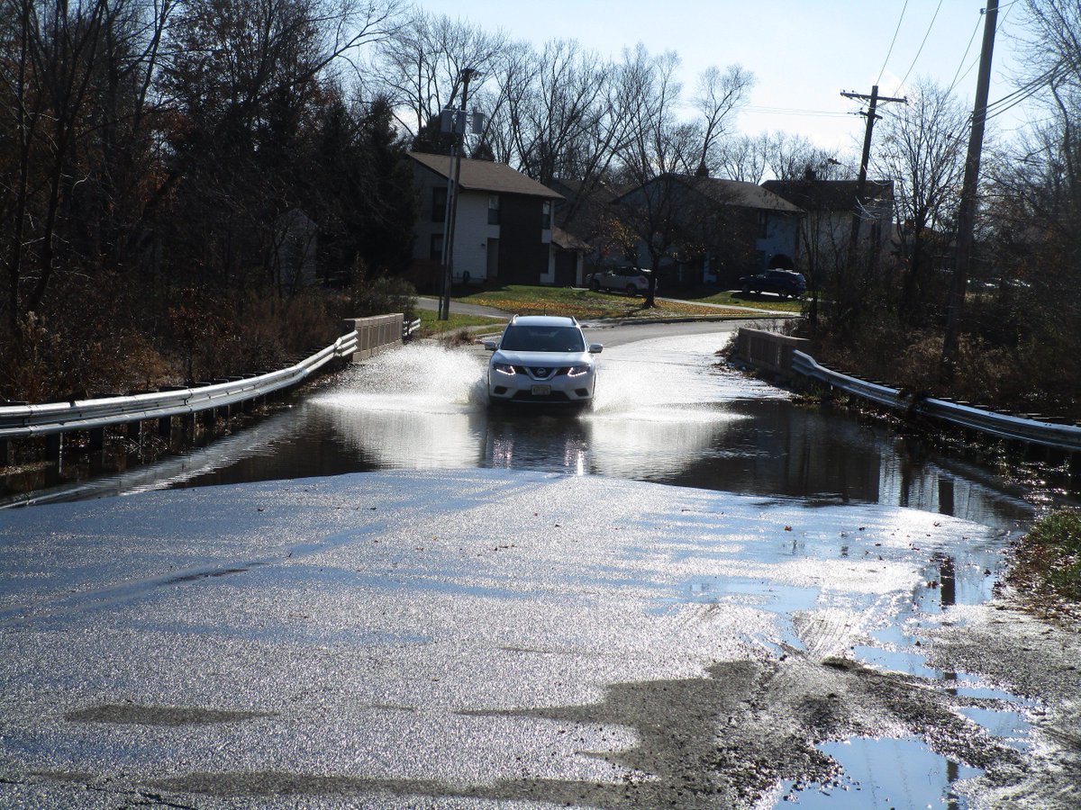 JosephSapia's tweet photo. Sunday flooding in and around #MonroeTwp, #MiddlesexCounty, where about 2.7 inches of rain fell over the Saturday-Sunday overnight. https://t.co/P1FOpSZ8wV