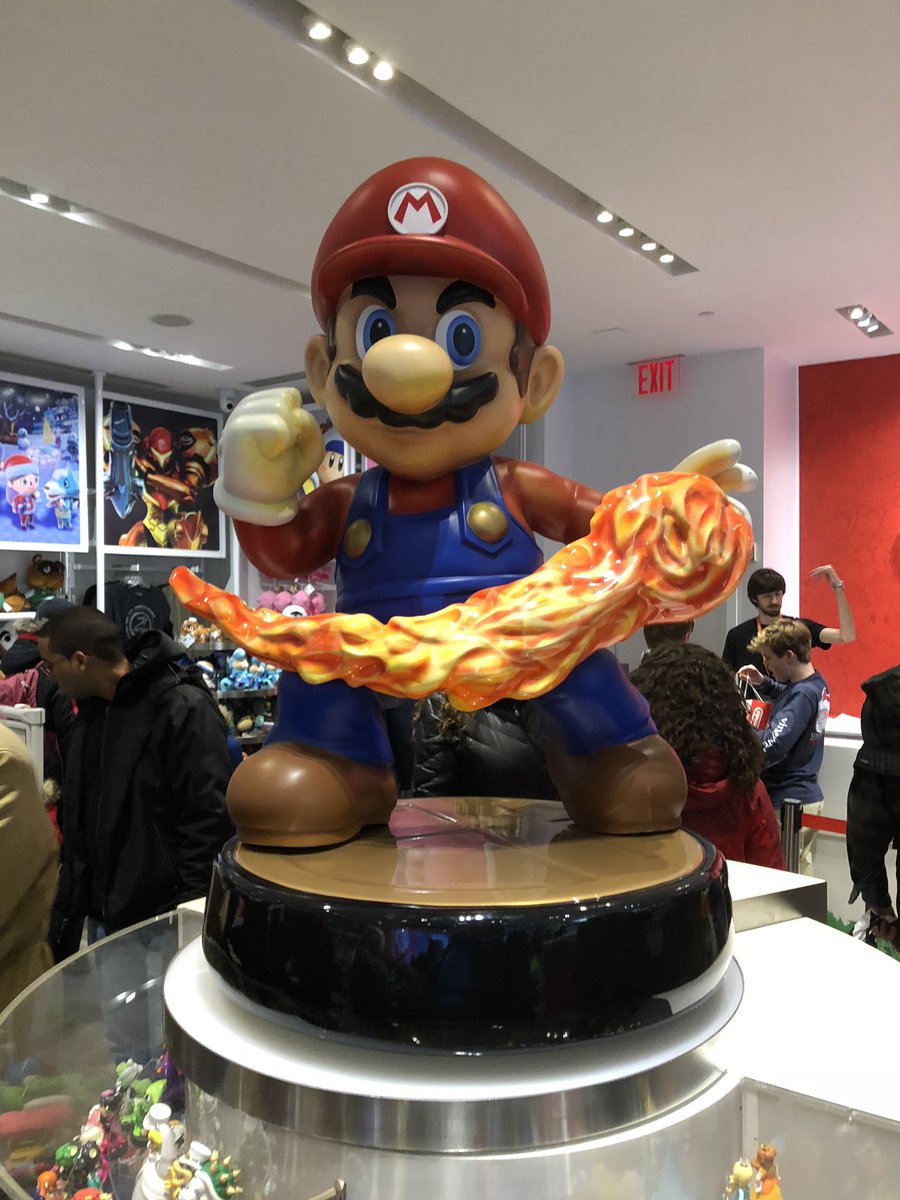 END_OF_LINE_82's tweet photo. Was in NYC over The Weekend. The @NintendoAmerica store was AWESOME!!!! https://t.co/TEvcqXIaTw