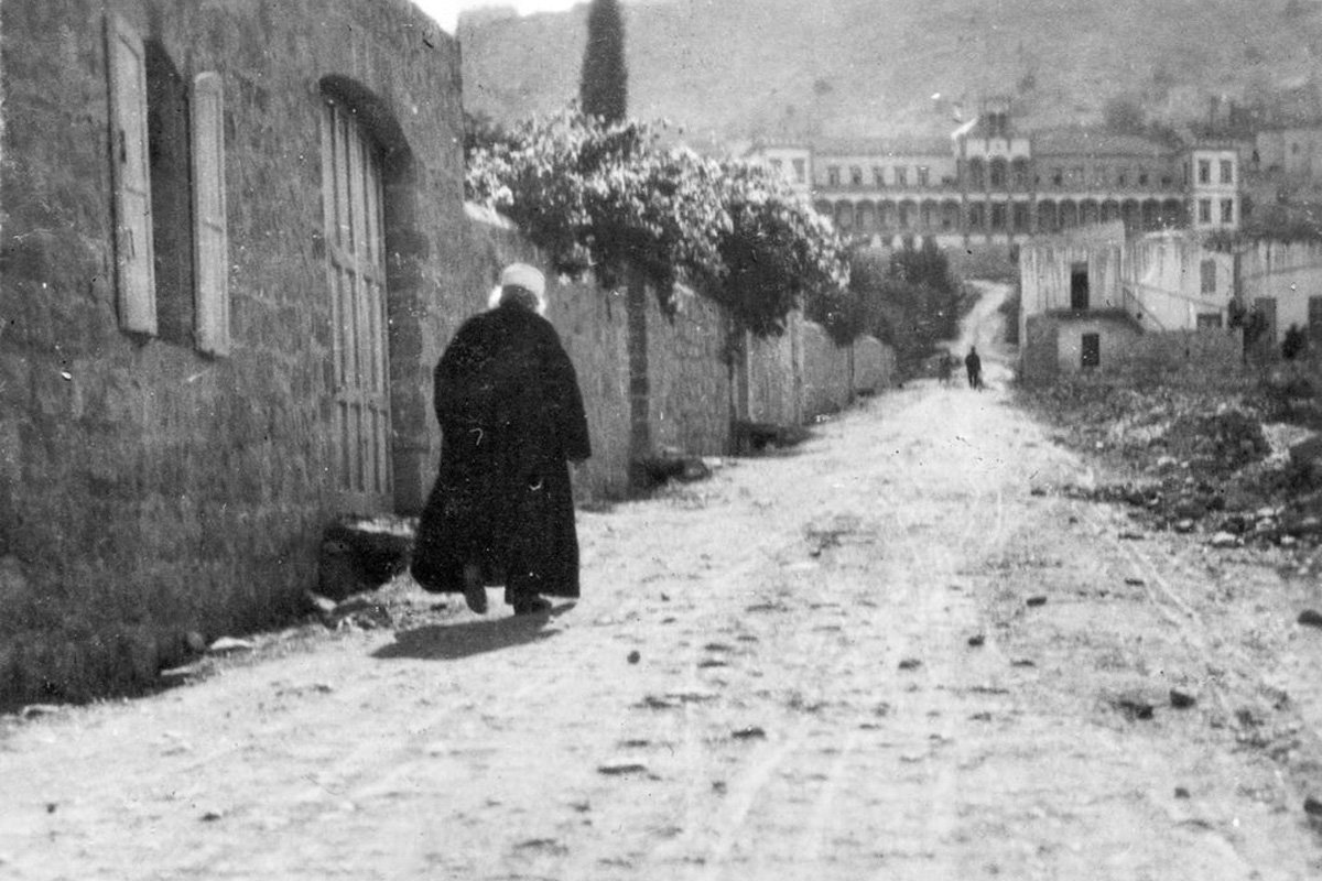 BahaiNews's tweet photo. More than a century ago, ‘Abdu’l-Baha warned about an impending war, calling for #peace. Today, 100 years after #WWI ends, we remember His calls for peace and critical actions during the war #Bahai #history
https://t.co/OG7uTShEk6 https://t.co/nFwbe31rso