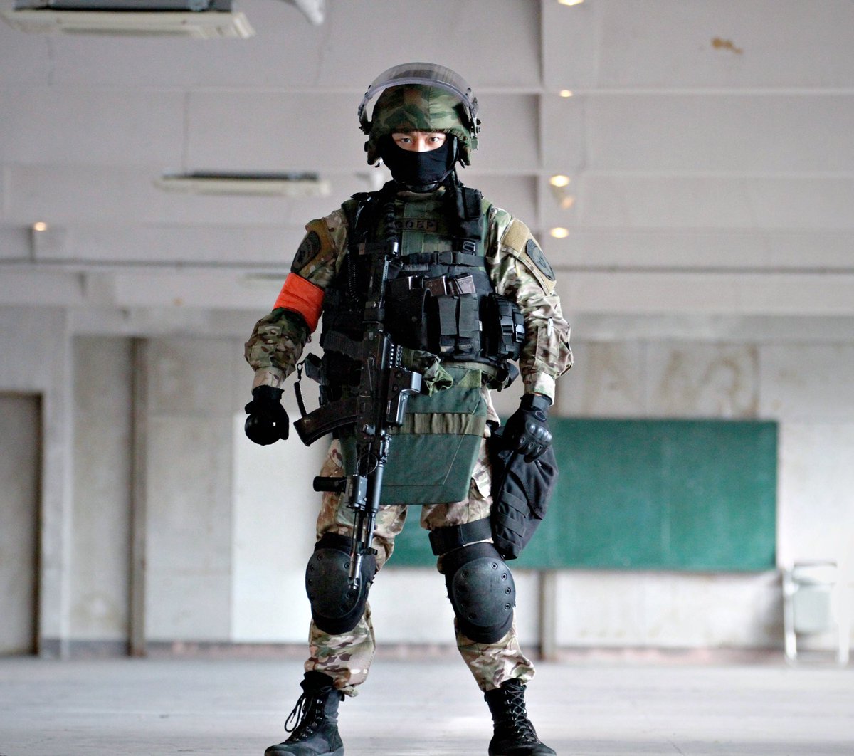 Classcomlover's tweet photo. ロシア内務省特殊部隊-SOBR"Bulat"
2015年春の訓練装備で撮影会いってきましたー！
前回よりもさらに再現度を高めて、さらにかっこよくなりました

次回はもっと人数増やしてBulatあわせやりたいですね😊
#SOBR
#LE装備
#装備を晒すとサバゲーマーがフォローやRTをしてくれるらしい https://t.co/P83eBK2PB7