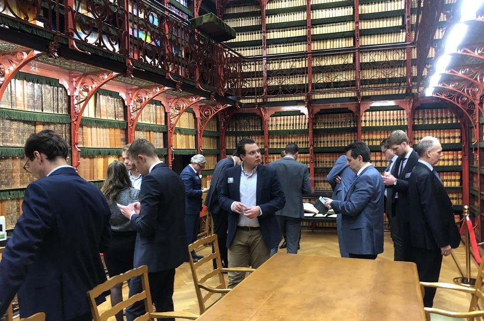 Private Tour Dutch Parliament - An Exclusive Look Behind The Scenes of Dutch Politics amcham.nl/news/private-t…