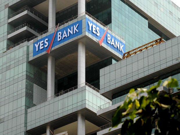 CNBCTV18Live's tweet photo. #CNBCTV18Market | Sources say @YESBANK promoter companies prepay Rs 400 cr loans to mutual fund companies. Bank promoters prepaid Rs 200 cr to Reliance MF &amp; Rs 200 cr to Franklin Templeton; outstanding loans of YES BANK promoters reduced to Rs 1,400 cr https://t.co/nSCuQTzxbx