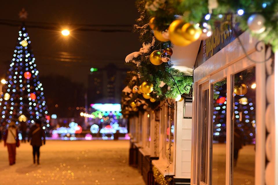 centraldevacaci's tweet photo. ¡Fin de año en Moscú! 🍇🎆
➡ https://t.co/yXt7zWFNP8
4 días despidiendo el año en la capital rusa desde 935 €
#Europe #Europa #Rusia #Moscú #Christmas #Navidad #findeaño #NewYear #NewYearsEve #viajes #viajeros #vacaciones #agenciadeviajes https://t.co/y4YIKgP1G3