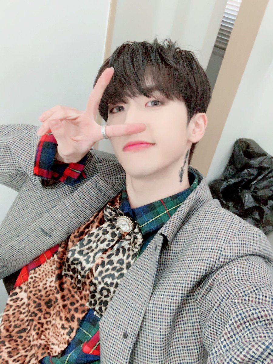 UP10TION's tweet photo. #샤오 허니텐 곧 만나ㅏ❤️❤️❤️ https://t.co/58idXpKMeh