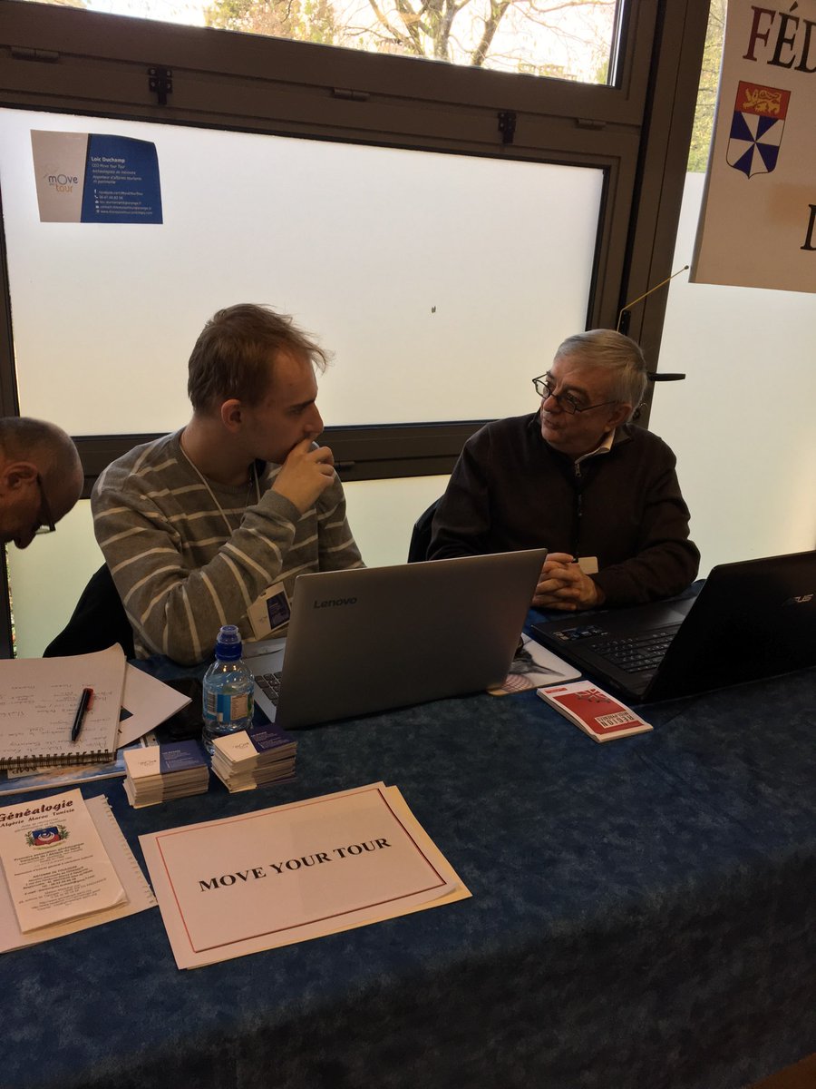 LDGenealogie's tweet photo. #J2 #SalonGénéalogie @Toulouse 
En train de discuter avec M Villeneuve : Responsable de l'antenne de Muret de l'#EGMT et responsable de #Geneabank pour le département. #DiscussionsGénéalogiques https://t.co/xr30qVTzhO