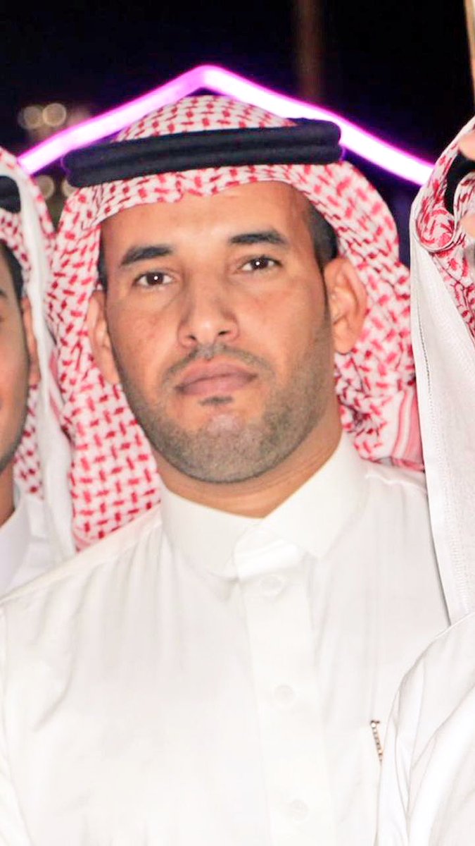 newsmubbadlive's tweet photo. في مشهد من مشاهد البّر والإحسان بالوالدين  تبرع الشاب نايف بن عامر عبيدالله المعبدي بكليته لوالدته لينهي معاناتها مع غسيل الكلى.وقد تكللت العملية بالنجاح.نسأل الله لهما الشفاء العاجل وان يكتب اجره https://t.co/Rfs4UcC8DR