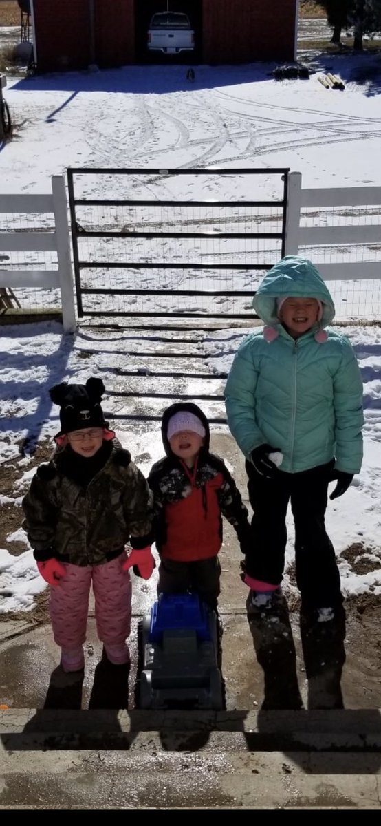 AlexandriiaD's tweet photo. #Nieces #Nephew #Dallas #Reghan #Anastasia ❤️ https://t.co/SdUJeM5zbU