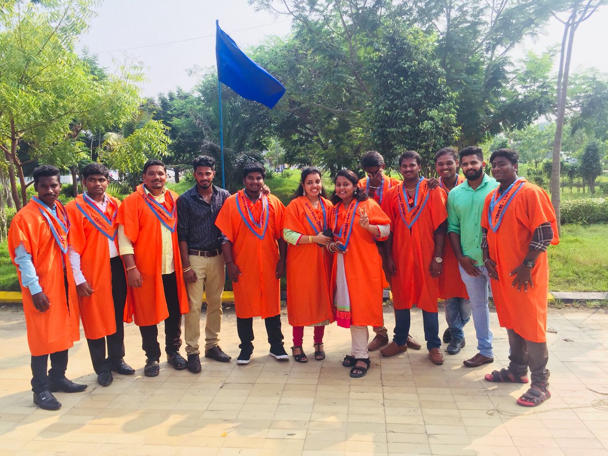 ArunIyer3333's tweet photo. #scsvmvuniversity #22ndconvocation #MasterGraduation #ThankGod https://t.co/EtLGijFDC2