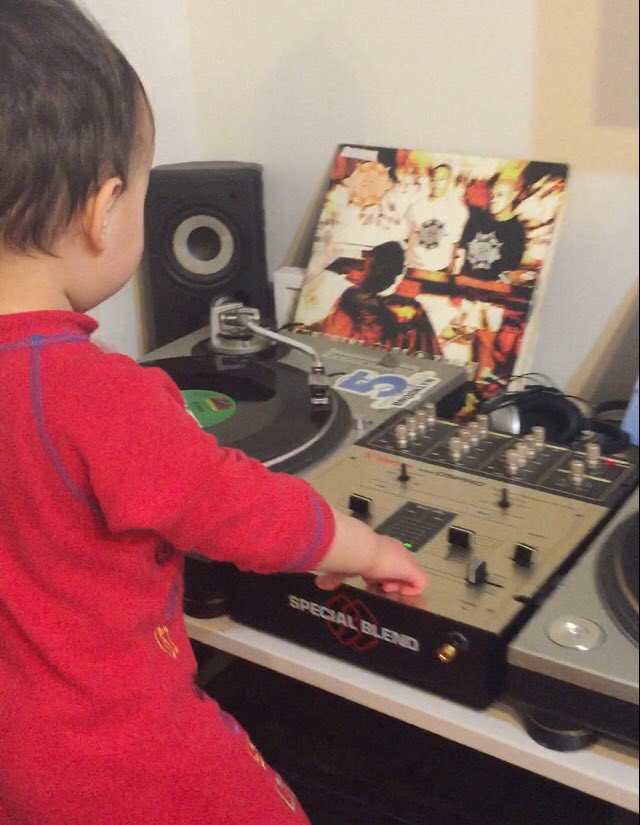 Peetou's tweet photo. @PhylissMJoubert I’ve just emailed you a video that might make you smile on Monday morning. From a young fan in Canada. https://t.co/lUF0cRA1qa