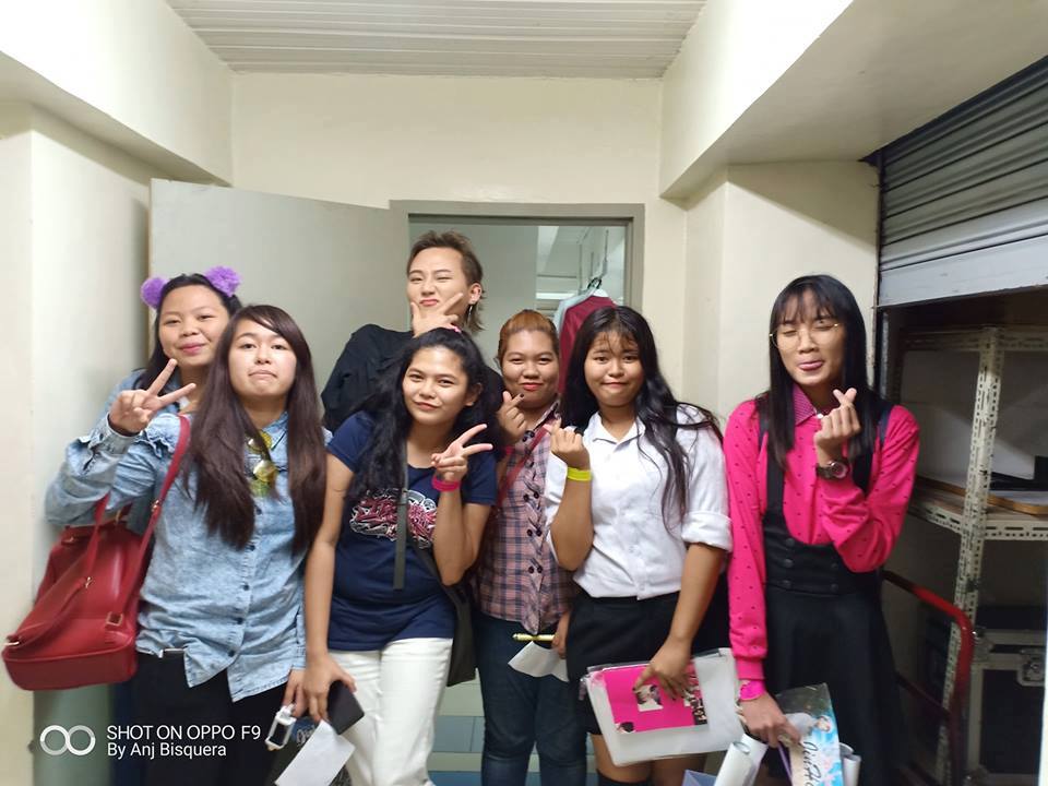pibaaay's tweet photo. It's better to late than never hohoho π CDO BAECONS with @_jinhobae
#CDOKCON2 π https://t.co/cYimZtk5hr