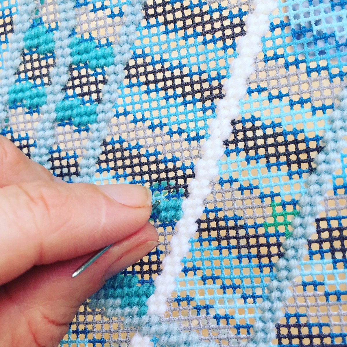 Anyone up and stitching yet? It's Monday, let's get the week started!

#makersgonnamake #mondayvibe #everystitchcounts #newyork #meditationmonday #meditationiskey #meditationlife #meditationeveryday #relaxationtherapy #stitchfixlife