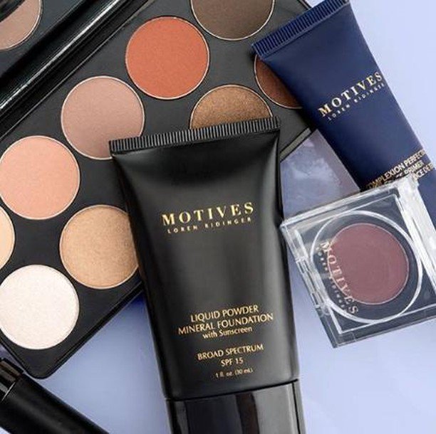 kheizlina's tweet photo. Simple to use and sexy to wear, Motives Cosmetics provides you with an amazing color payoff, a flawless look and a luxurious feel & finish.
#mua #muamalaysia #solekan #crueltyfreeskincare #malaysia #instaworld #instaskin #instashop #inspirasi #instadaily #igdaily #ImACeleb #tfuz https://t.co/JceRDfFeJT
