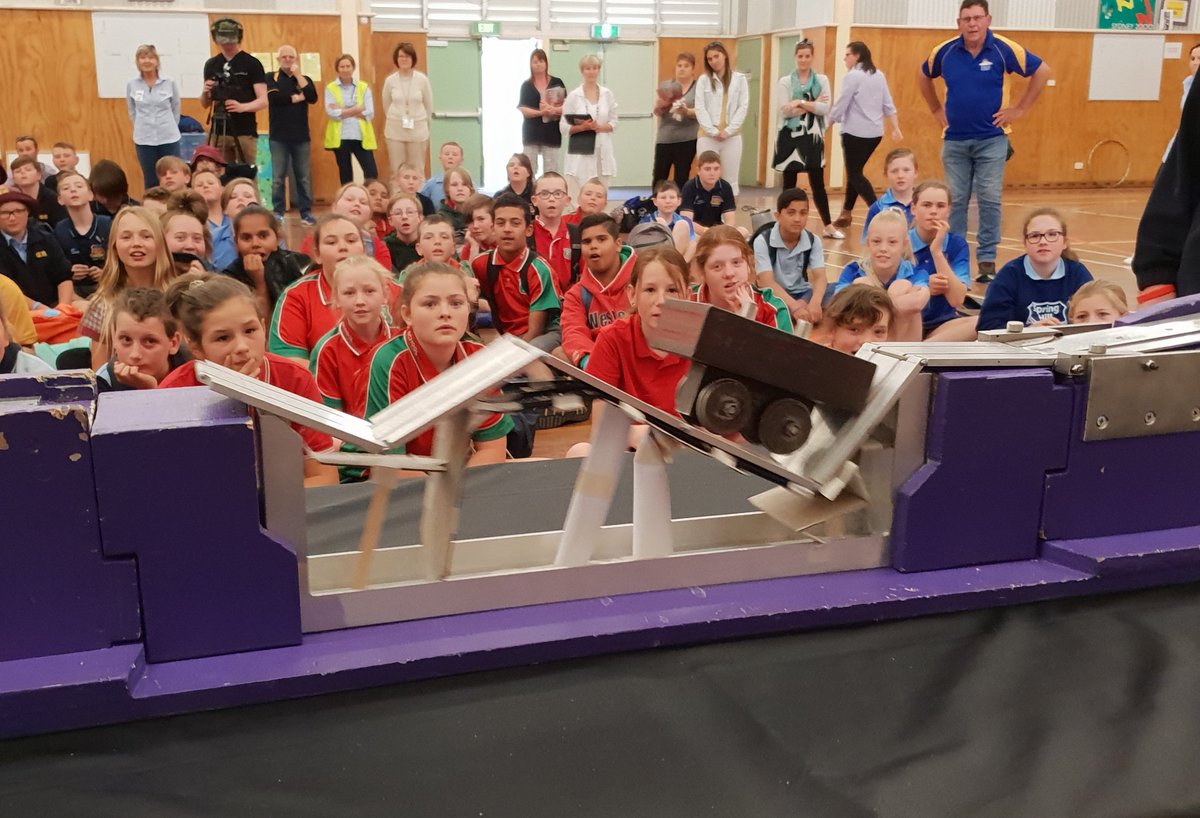 Build your future day with <a href="/Uni_Newcastle/">University of Newcastle</a> and <a href="/RDAcentralwest/">RDA Central West</a> #STEMtransition