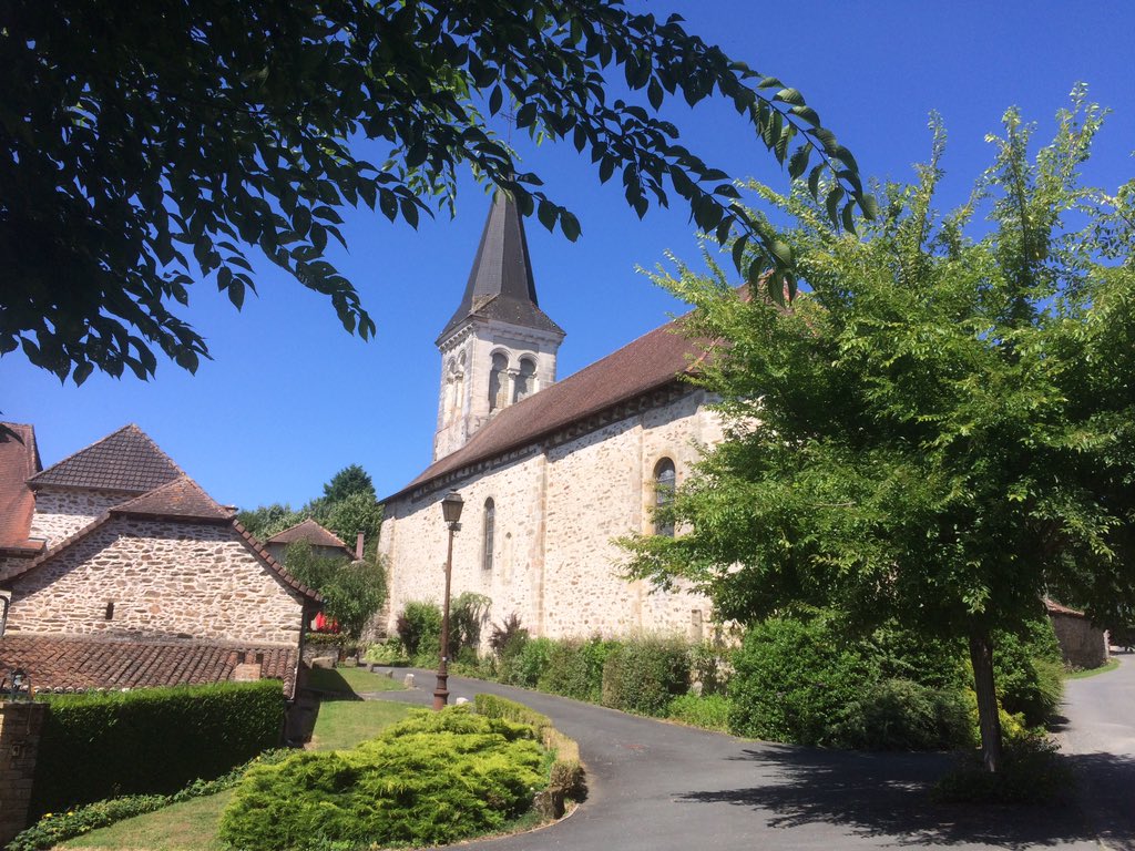 François PRIVAT (@francoisprivat) on Twitter photo Enquêtes de région #NouvelleAquitaine « la campagne, pour quelle vie? » rdv mercredi à 23h25. Invités et reportages avec <a href="/vincentdubroca/">Vincent Dubroca</a> sur <a href="/F3PoitouChtes/">France 3 Poitou-Charentes</a> <a href="/F3Aquitaine/">France 3 Aquitaine</a> <a href="/F3Limousin/">France 3 Limousin</a> 🌳🌻<a href="/comf3aqui/">Communication France 3 N-A</a> <a href="/laveauF3/">Dominique Laveau</a> <a href="/F3AntoineMorel/">Antoine Morel</a> <a href="/F3_Americalopez/">América Lopez</a> <a href="/Maires_Ruraux/">AMRF</a> <a href="/ecoresponsable/">solutions durables</a> #rural Enquêtes de région #NouvelleAquitaine « la campagne, pour quelle vie? » rdv mercredi à 23h25. Invités et reportages avec <a href="/vincentdubroca/">Vincent Dubroca</a> sur <a href="/F3PoitouChtes/">France 3 Poitou-Charentes</a> <a href="/F3Aquitaine/">France 3 Aquitaine</a> <a href="/F3Limousin/">France 3 Limousin</a> 🌳🌻<a href="/comf3aqui/">Communication France 3 N-A</a> <a href="/laveauF3/">Dominique Laveau</a> <a href="/F3AntoineMorel/">Antoine Morel</a> <a href="/F3_Americalopez/">América Lopez</a> <a href="/Maires_Ruraux/">AMRF</a> <a href="/ecoresponsable/">solutions durables</a> #rural