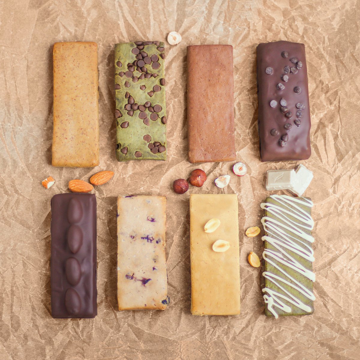 dwbenefits's tweet photo. What does #RedVelvet, Mint Chocolate, #CookieDough, #Matcha Green Tea, and Snickers have in common? They're all #protein bar flavors from the @DIYProteinBars Cookbook! Aka the perfect gift for the #health nut/#fitness freak in your life 💪🎁 — https://t.co/erxgBqKWRa https://t.co/o3DczPapRW