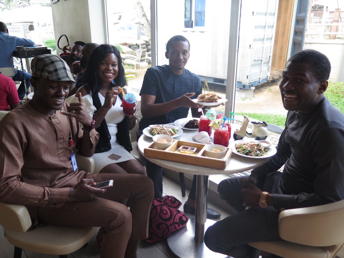 CornerStoreNG's tweet photo. The fondest memories are made gathered around the table.
Good friends. Great food. Good times.
Tag a friend you often dine with. ๐
#cornerstore #Cornerstoreexperience #MondayMorning #MondayMood #PHCity #PortHarcourt #fineportharcourttwitter https://t.co/UVGIJffL66