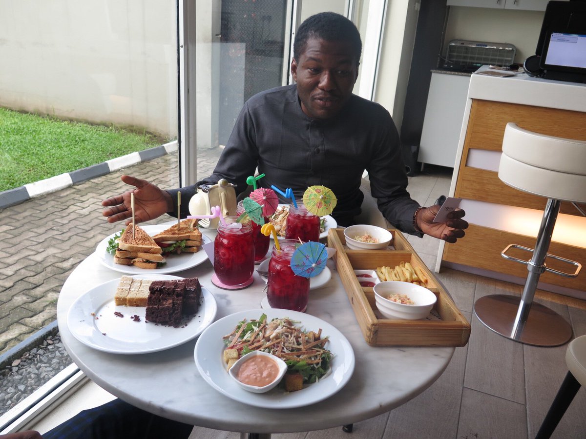 CornerStoreNG's tweet photo. The fondest memories are made gathered around the table.
Good friends. Great food. Good times.
Tag a friend you often dine with. ๐
#cornerstore #Cornerstoreexperience #MondayMorning #MondayMood #PHCity #PortHarcourt #fineportharcourttwitter https://t.co/UVGIJffL66
