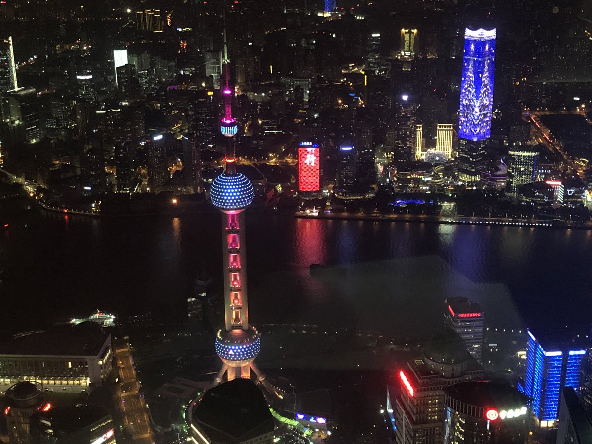 ivanaguilerajur's tweet photo. Special thanks to the inspiring and endearing Samaranch family and the great team and partners of #samaranchfoundation #IOC #olympicfoundationforcultureandheritage, such good hands working for #2022WinterOlympics, #neverhighest #shanghai #aguilerajuradocollection https://t.co/HiITiBcKB8