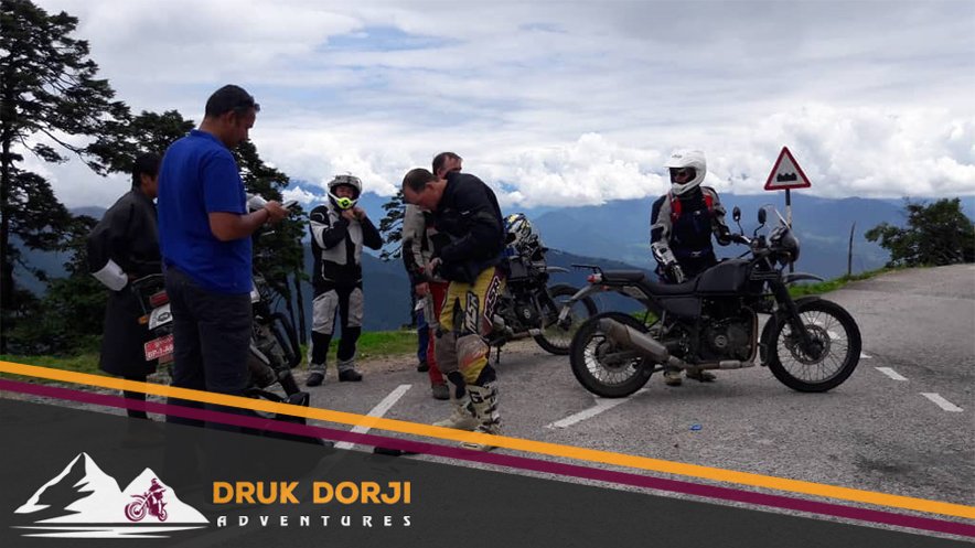 DrukDadventures's tweet photo. Motorbike safari in #bhutan is an #amazing experience and bhutan's snow-covered #mountains feel like being in #heaven https://t.co/Mk4MAoeXrf
