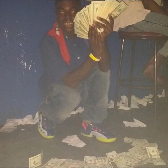 KodakBookings's tweet photo. Yung Nigga Been Getting Money .. I Did Everything The Streets Glorified ๐ฏ#AlbumDropping Next Month https://t.co/UcI0TarioH