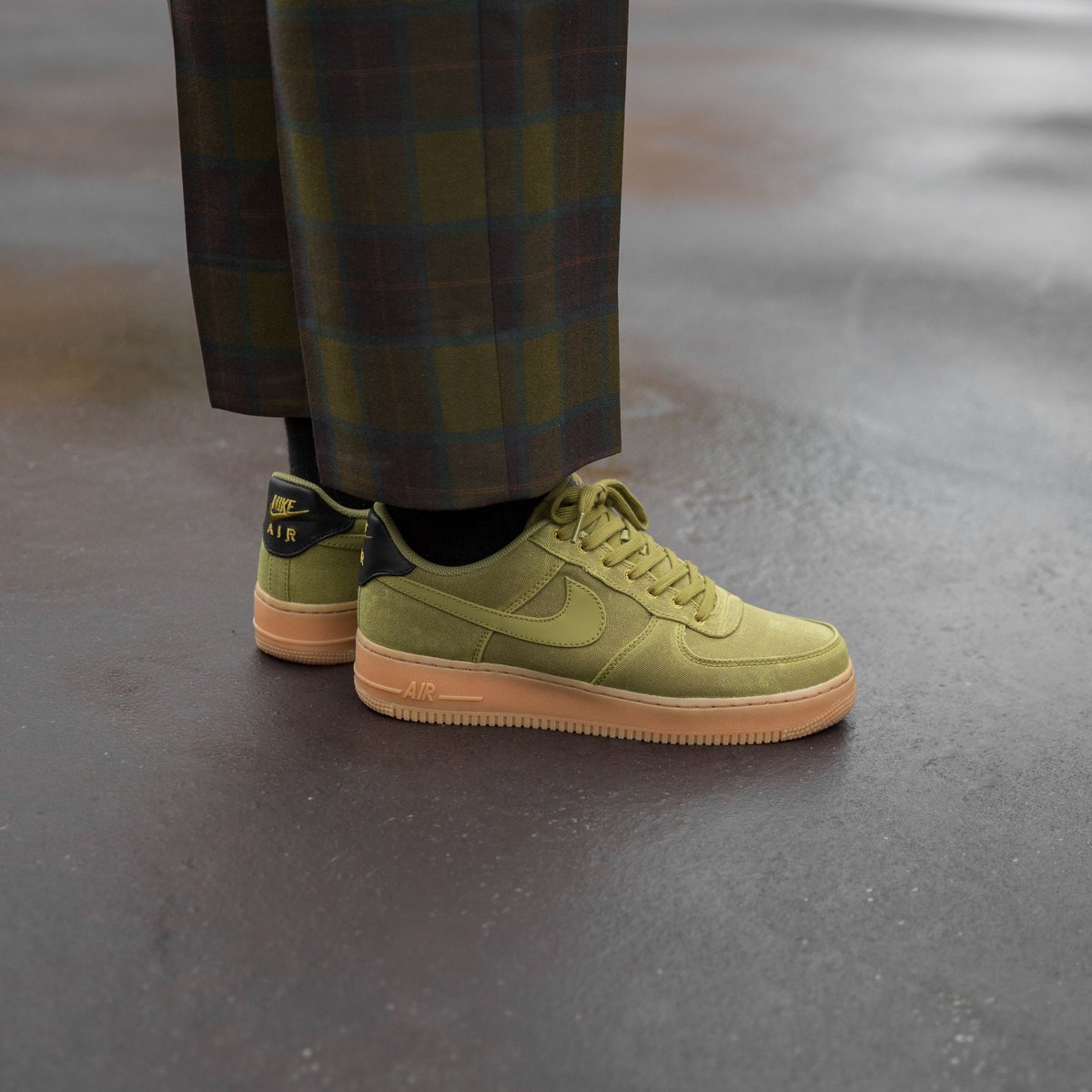 nike air force 1 07 lv8 camper green