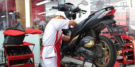 mansyurmotor's tweet photo. #AyoKeAhass #MekanikAhass #ServisMotor #MotorHonda #AhassJabar #BengkelHonda #AlwaysAhass #Honda #HondaJabar #HondaJuara #AlwaysHonda #SatuHati #OneHeart #DayaAdiciptaMotora #November https://t.co/p2SSWWaNht