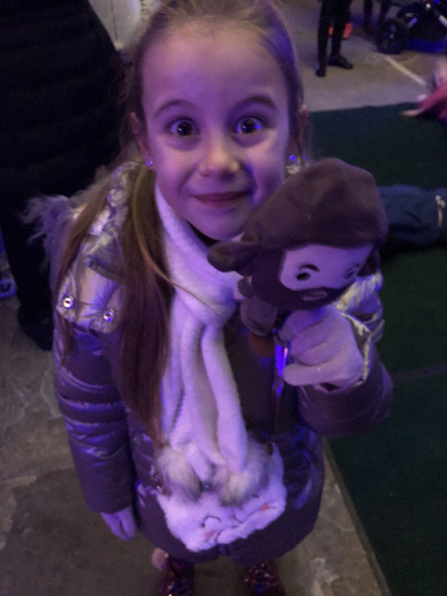 ZoeReed88's tweet photo. @Y3MerlinClass Hagrid’s weekend visit...... we went to the moon! 🌕 visited great grandparents, put up our Christmas tree and visited Bawtry Christmas Market 🎄 https://t.co/sGi3z4j9Jc