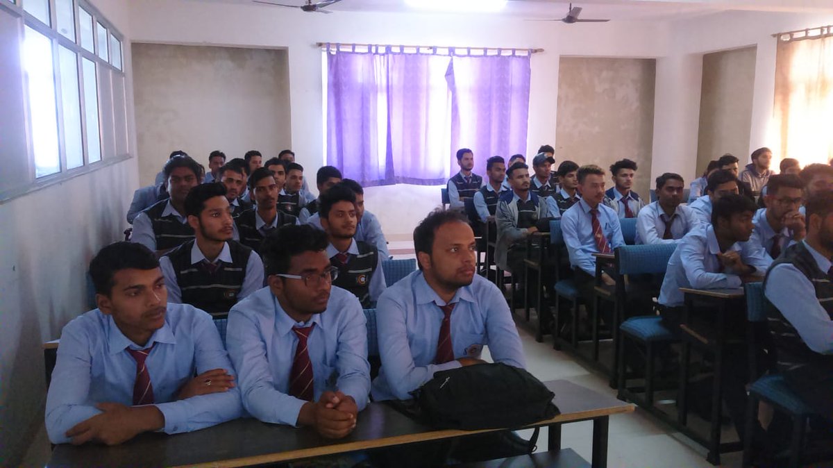 CetpaDehradun's tweet photo. We deliver in-depth hands-on #DeepLearningTraining with industry needs. There is a huge possibility for the development of a #Career in the profession of data driven analytics like that of #DataScience, #MachineLearning &amp; more. So, come &amp; join @CetpaDehradun &amp; make a smart move. https://t.co/C8kA6hAR6R