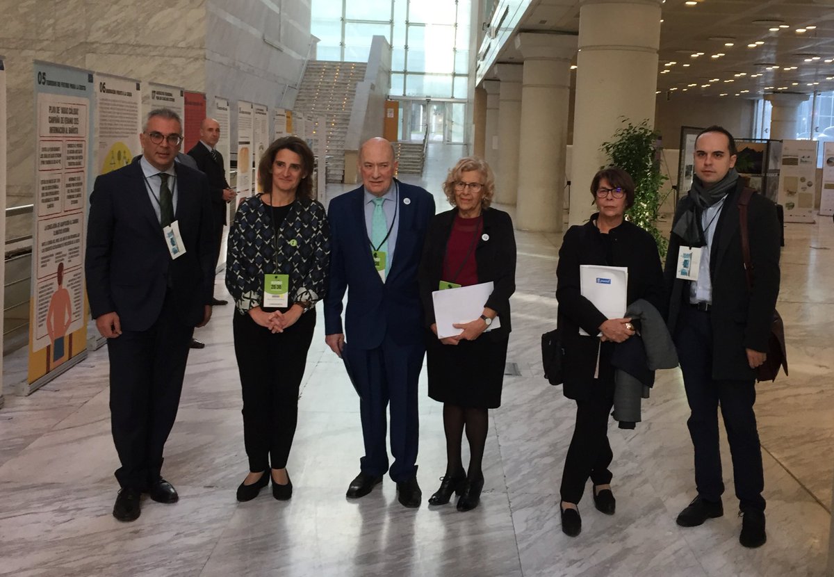 Gran inauguración de #CONAMA2018. Un Congreso que arranca con muchas ilusiones y, con varias administraciones públicas apostando, por fin, de verdad por meter el #Medioambiente en la agenda.