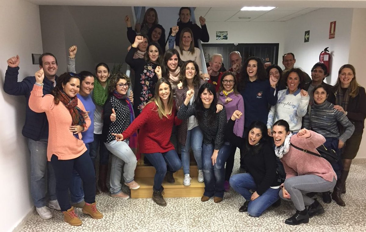 cepantequera's tweet photo. Todavía con resaca de #JIPAtq18, @AzaharaTIC, @CarmenLo35 y @leonidasarjona os presentan la experiencia #G-Alquimia del curso #GamificaAtq
https://t.co/8QUC20rJ2k
¿Habrá una nueva edición en el curso 19/20? #Gamificación Gracias a Azahara por tan buen resumen y su trabajo. https://t.co/DkVZ3rdCjW