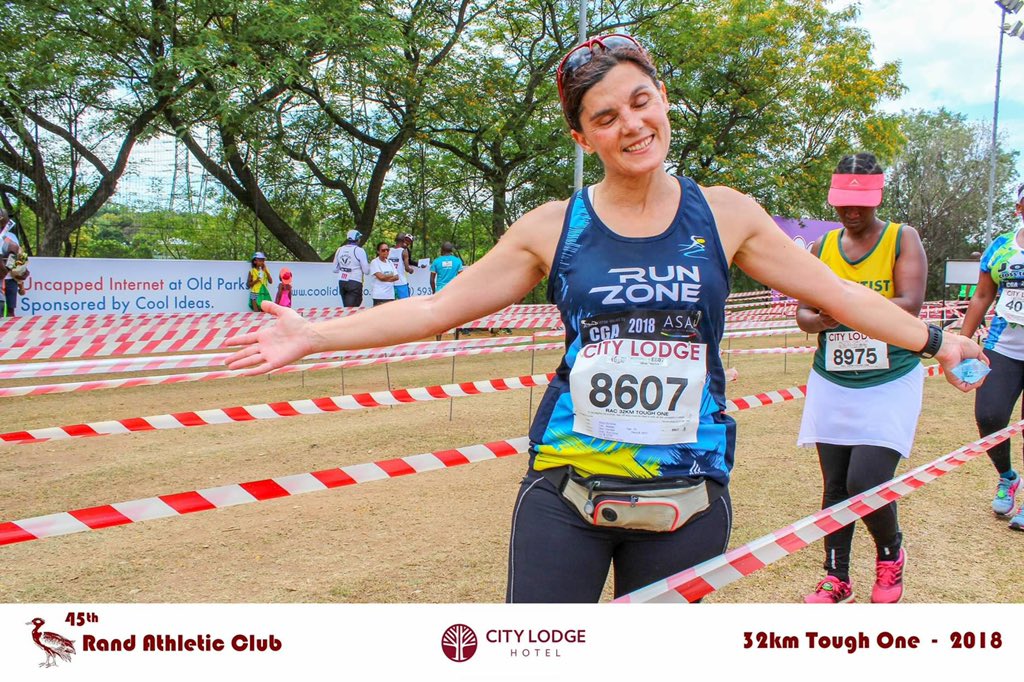 run_alice_run's tweet photo. #finishLineSmile #ractoughone #32km https://t.co/s6gs3r6LA9