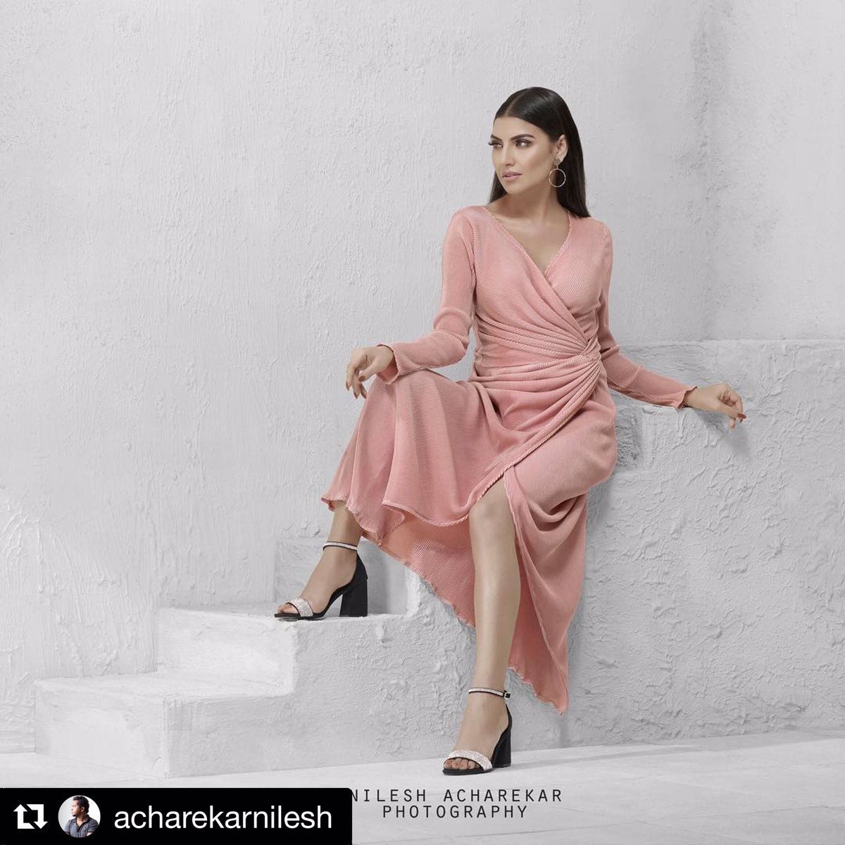 whitespeaking's tweet photo. π Itβs not the mountains that we conquer , but ourselves π #Solehead #Ad @nileshacharekar https://t.co/tV65ywRPMv
