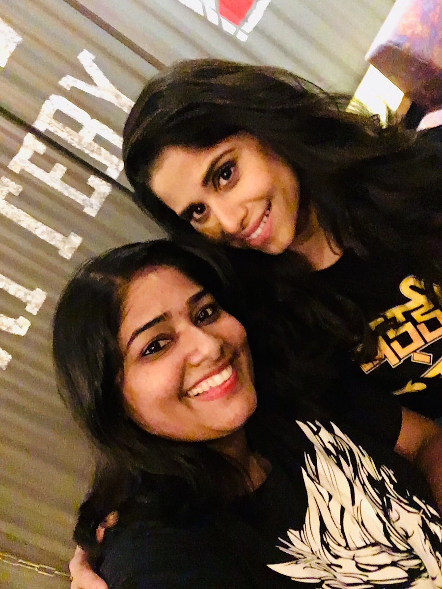Ritz0443's tweet photo. Met Saishine after long time.. Saishine u wer truly hilarious n njyd ur live performance.. I must say u r versatile n shud do such crazy stuffs.. Bhadipa Rocks #Bhadipa #SaiTamhankar #SecretMarathiStandup https://t.co/Pk4mLe5O4A