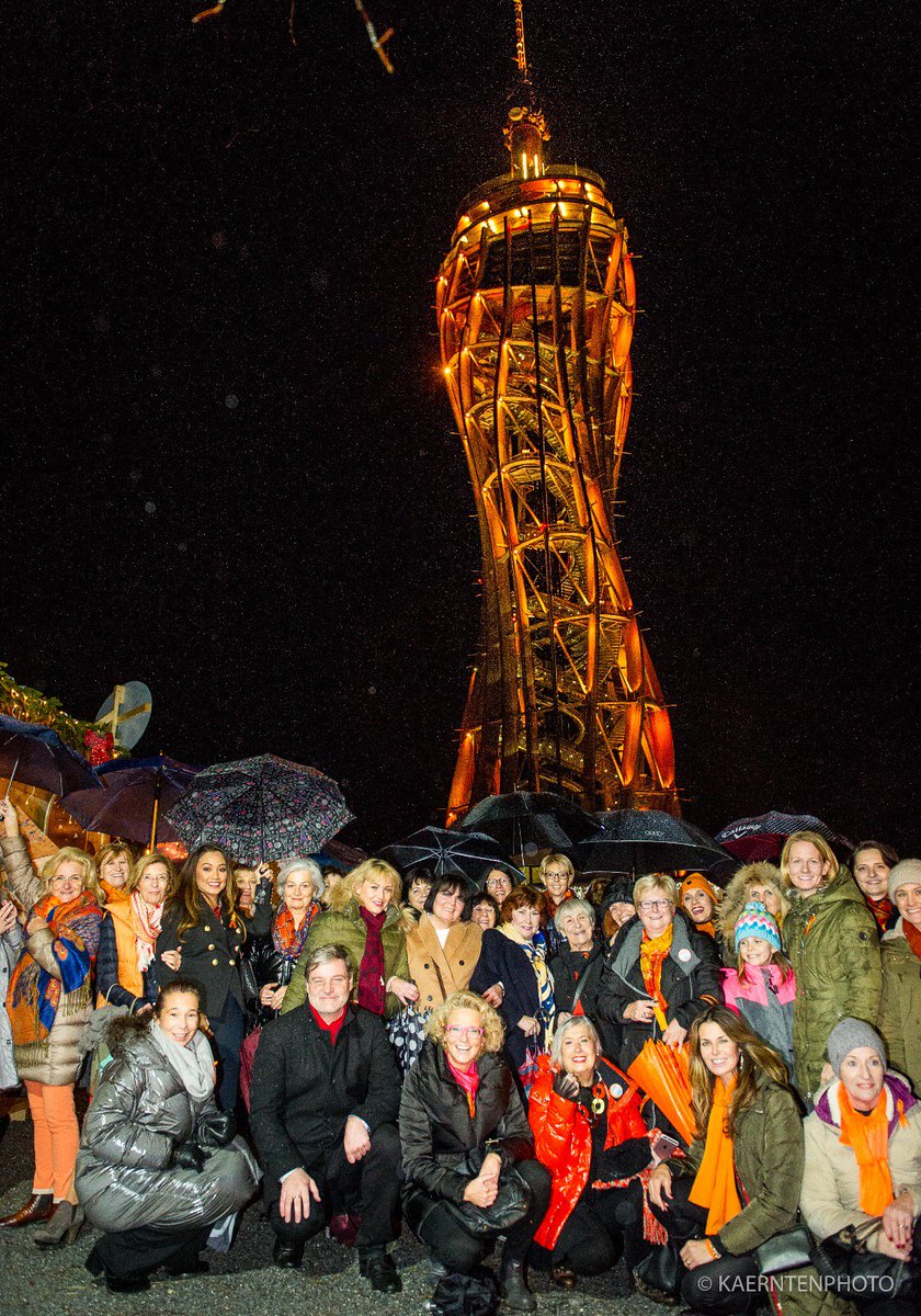 Der höchste Holzturm der Welt erstrahlt in Orange #OrangeTheWorld - der <a href="/Pyramidenkogel/">Pyramidenkogel neu</a> wird zum Leuchtturm - ein kräftiges Zeichen gegen Gewalt an Frauen #HearMeToo #soroptimist #soroptimistinternational <a href="/sorop_at/">Soroptimist Austria</a> @SIEurope