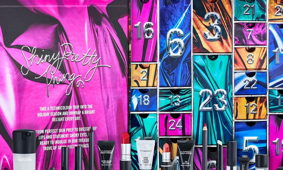 Metquarter's tweet photo. They have been on the top of every beauty fanatics wish list, so from Metquarter with Love...
We are giving you the chance to win a #MacAdventCalendar from @MACcosmetics for ONE DAY ONLY to celebrate the countdown to Christmas in style! 

Like and share this post to enter. https://t.co/nXcsb8TAoR