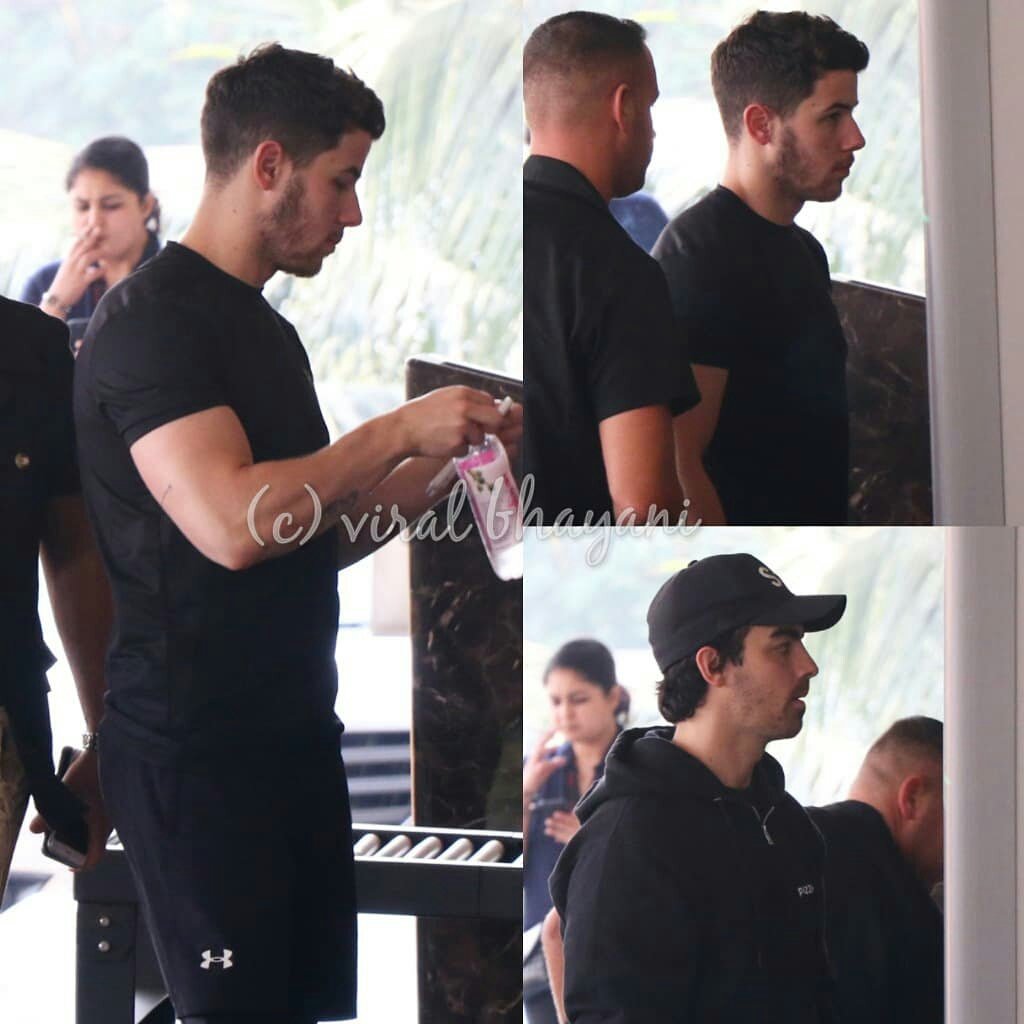 TeamJonas_India's tweet photo. Indian fans never lost hope. 
@joejonas @nickjonas Welcome to India! Welcome to Mumbai!!! ❤
I know you're gonna like it in my city!!! 😍 https://t.co/0jt3tuhmjv