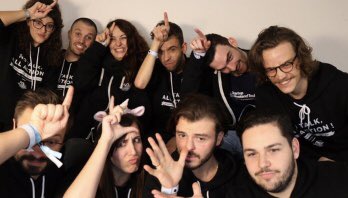clefevre83's tweet photo. Cette équipe de grands malades 😍
Vous m’avez vendu du rêve ❤️
#swtln #swtln2018 #dreamteam #kerker #empecheznous
@ChachouMichou @AureliePATOZ @Kikisad_ @kevinpardo @ThomasGabelle @Thomas__Perez @tallanissa @jeromesembres @LilyGros @lariusard @melvinpaz9 Toinou https://t.co/HuMZC4eWNA