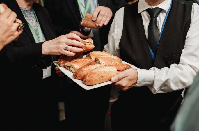 KeuDeliLondon's tweet photo. Can you think of anything dreamier? 
Our Banh Mi are the perfect dish to serve up at your Christmas party this year. 
Contact us via our catering page on our website and let us bring the best in Saigon street food to your event this festive season! 
.
https://t.co/w37QRUcVjn https://t.co/67NjEuRsqB