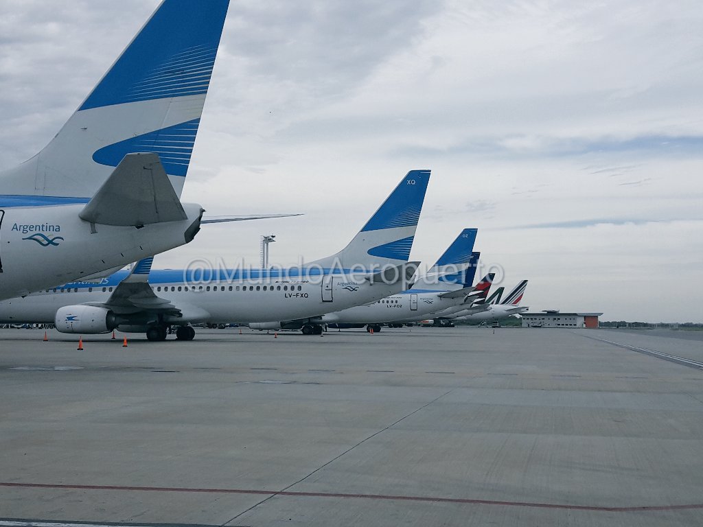 MundoAeropuerto's tweet photo. Paro del grupo Aerolíneas ✈✈
📷📷 así se siente en EZE

#aerolineasargentinas #AvGeek #BuenLunes #FelizLunes https://t.co/MtRLw7pif2