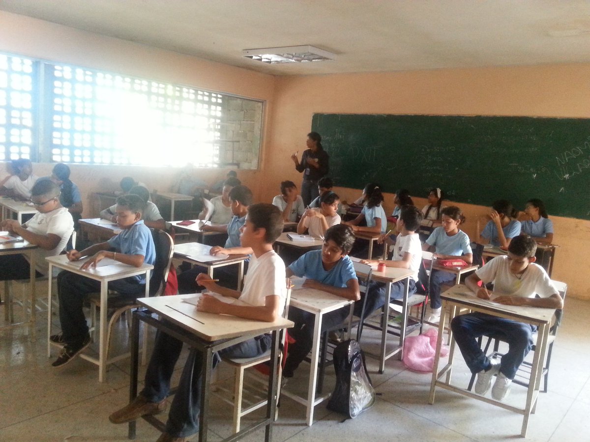 Sucre_CBITALP's tweet photo. Estudiante del L.B. Antonio Lemus Perez participan en el Ier Congreso Pedagógico Estudiantil  en Educación Media https://t.co/2ZNH4qN2Bt